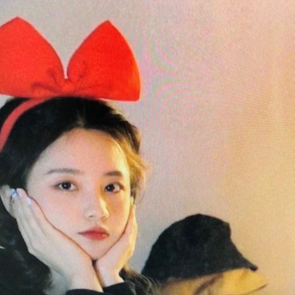 Meet the Posher Other - Meet your Posher, Mirand.a